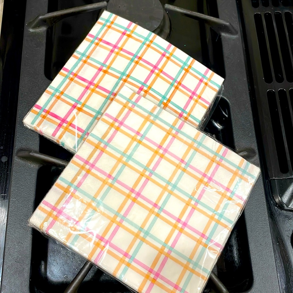 (32) New Plaid 12x12” paper napkins - 2 ply party goods